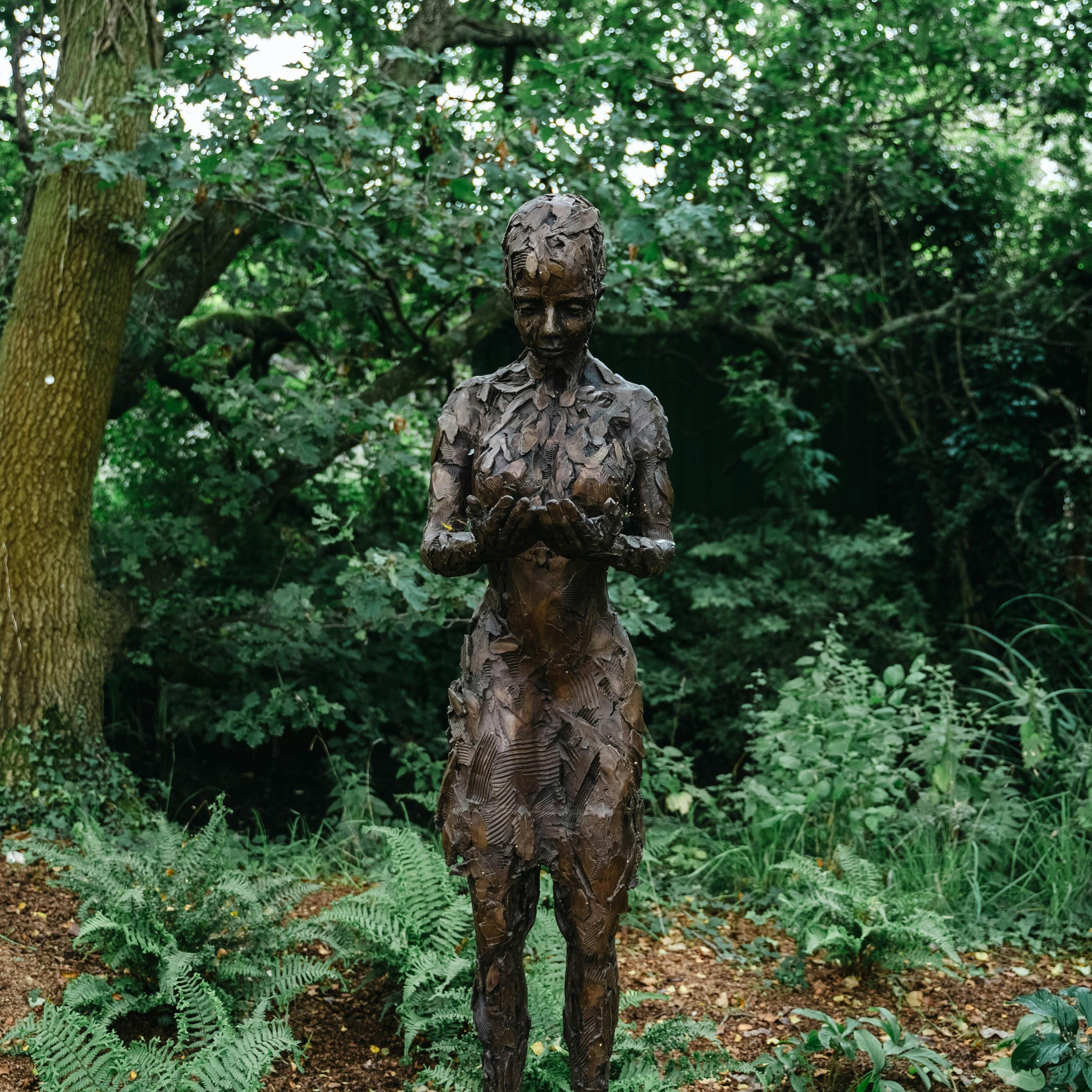 Sculpture by the Lakes sculpture of woman